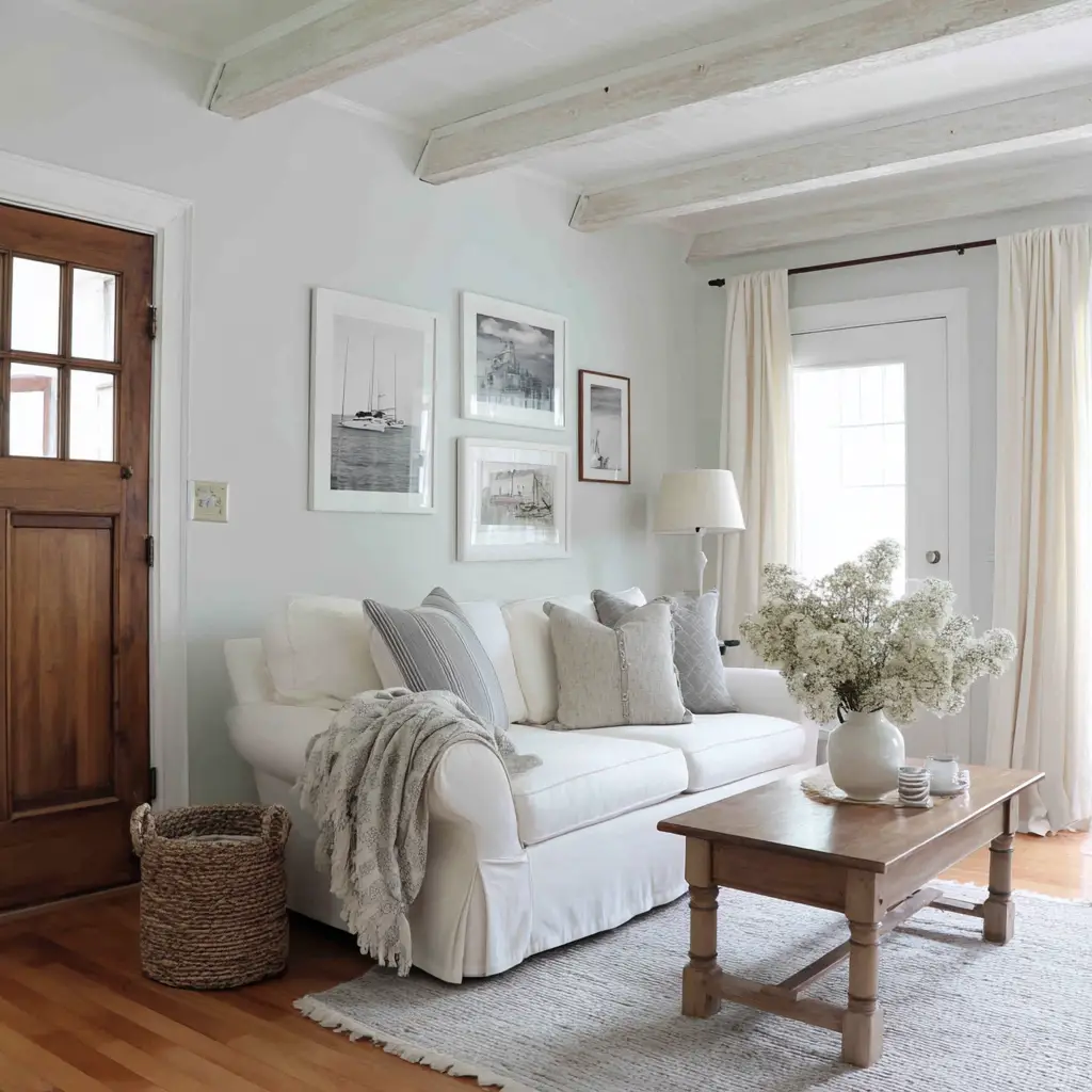 Simply White by Benjamin Moore